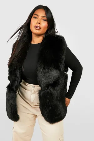 Boohoo plus faux fur vest, black