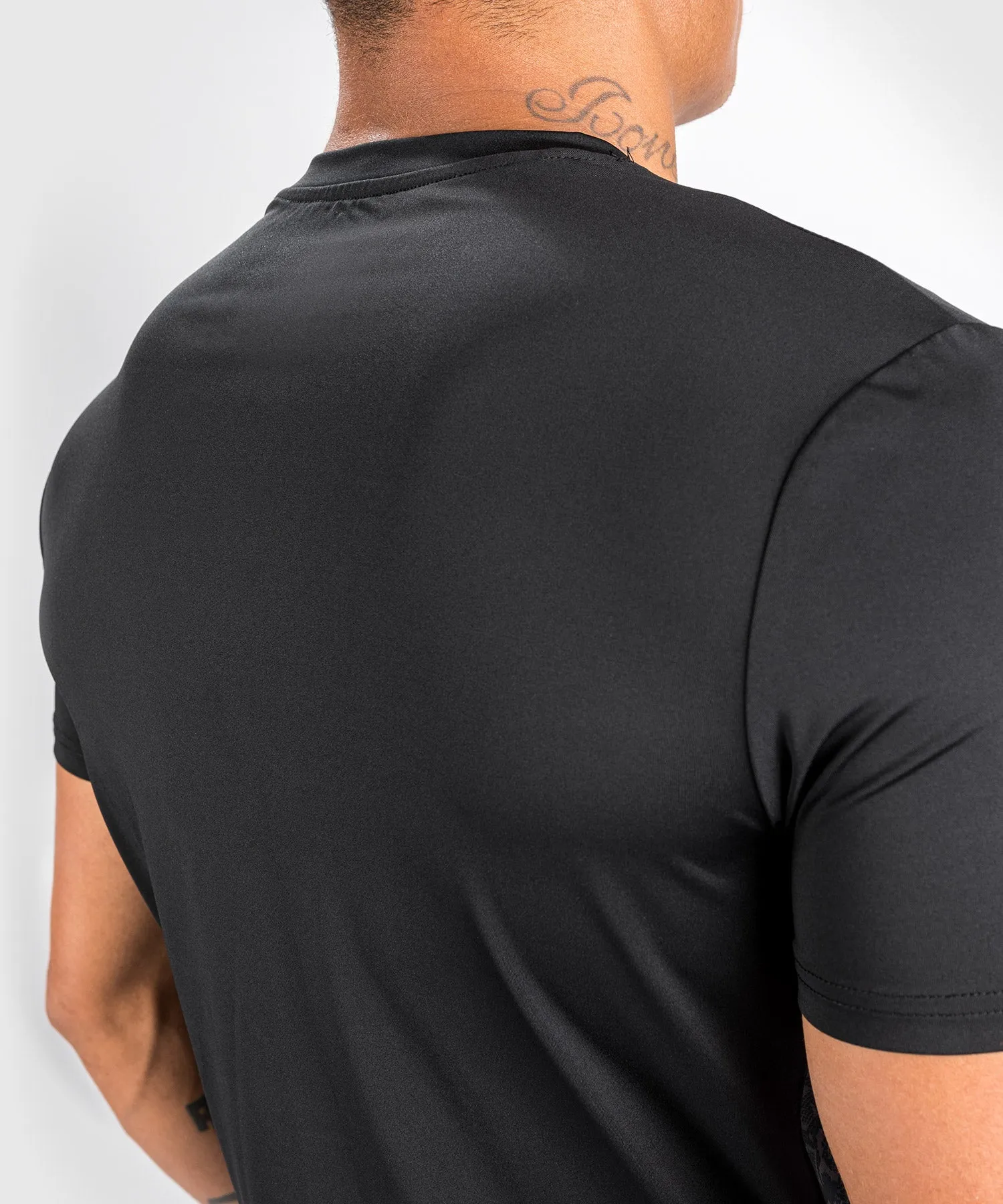 Camiseta Dry-Tech Venum Classic Evo - Blanco/Negro