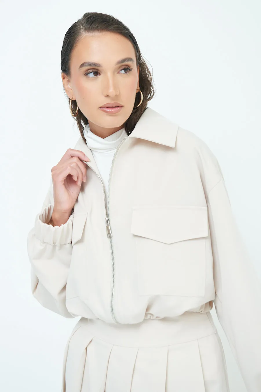 Modern zip-up jacket with elastic cuffs wholesale