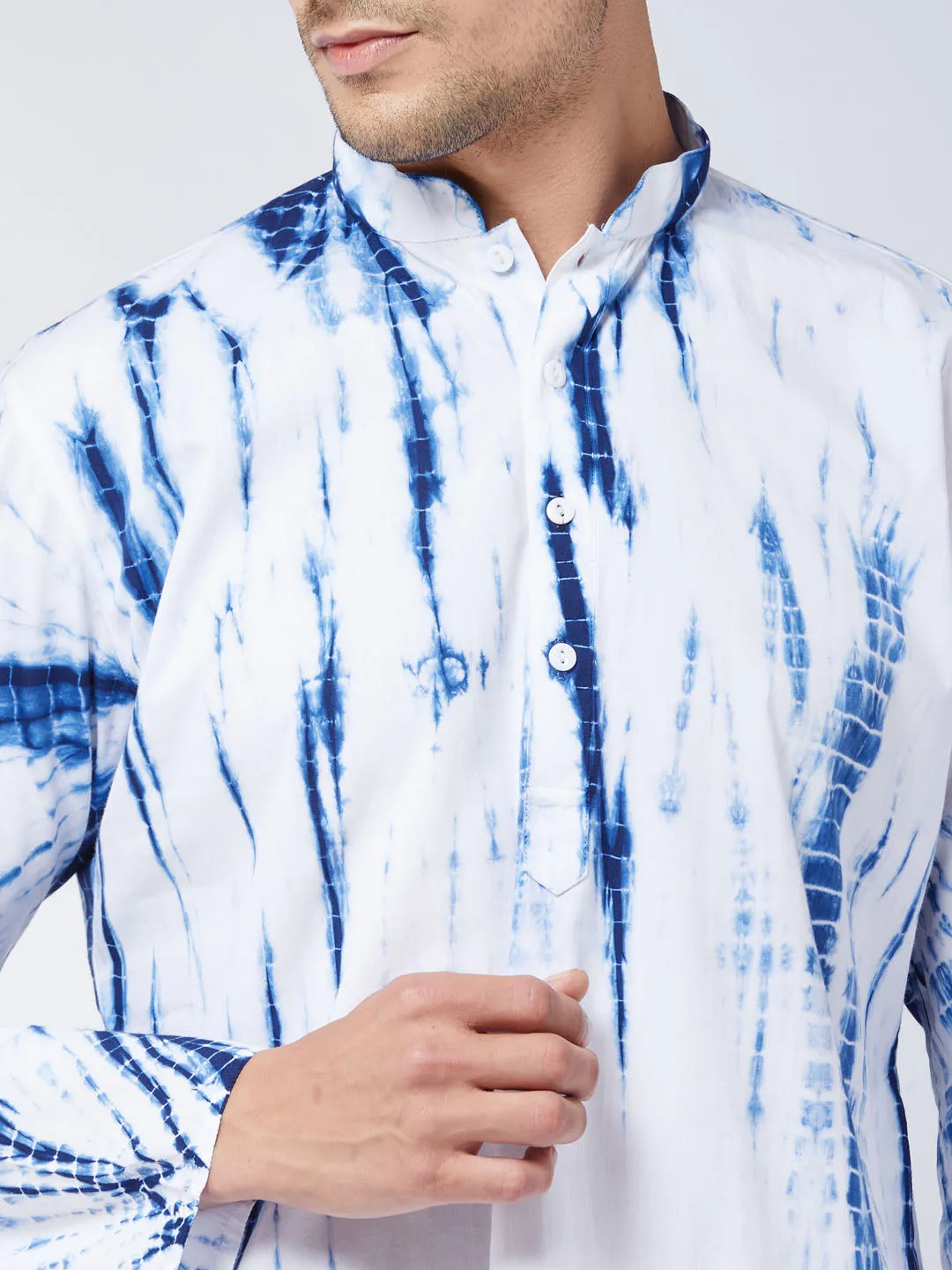 Vastramay Blue And White Tie- Dye Kurta Baap Beta Set